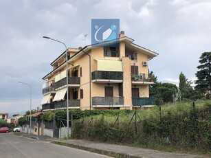 Appartamento in vendita Roma