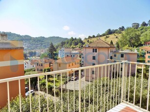 Appartamento Trilocale in vendita in Via Coni Zugna, Genova