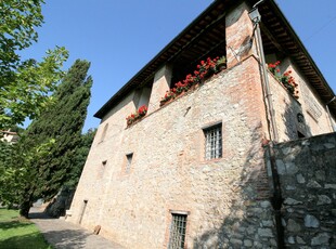 Bella villa del 16 ° secolo con loggia e dependance vicino a Lucca