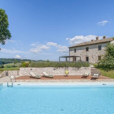 Casa a Cagli con piscina, barbecue e giardino