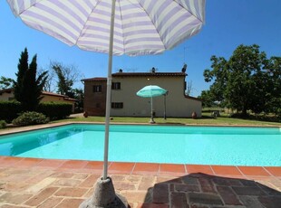 Casa a Foiano Della Chiana con giardino, terrazza e piscina