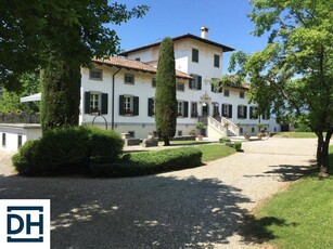 Casa di lusso di 600 mq in vendita Udine, Friuli Venezia Giulia