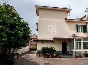 Casa in vendita in Carditello, Italia