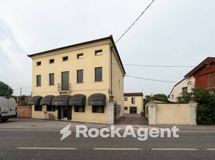 Casa in vendita in Dolo, Italia