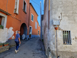 Casa in vendita in Durazzano, Italia