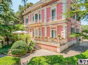 Casa in vendita in Monopoli, Italia