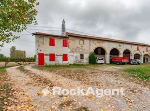 Casa in vendita in Selvazzano dentro, Italia