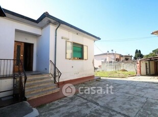 Casa indipendente in Vendita in Via della Chiesa a Buti