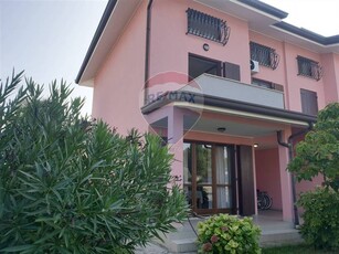 Casa semi indipendente in Via Abruzzo, 11 a Grado