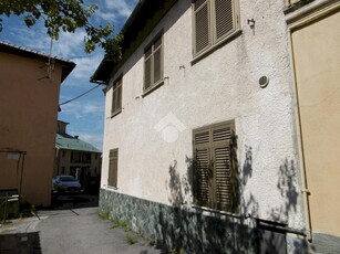 Casa semindipendente in vendita