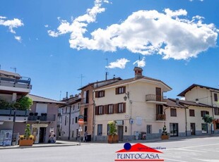 DRONERO posizione centralissima appartamento su due livelli