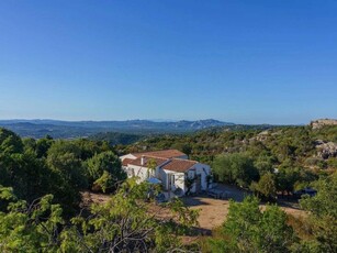 Villa in vendita San Pantaleo, Olbia, Sassari, Sardegna