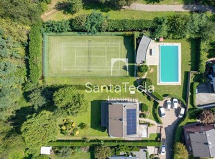 Esclusiva villa in vendita Viale dei Platani, 100, Arese, Milano, Lombardia