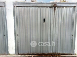 Garage/Posto auto in Vendita in Via Po 275 a Isola Rizza