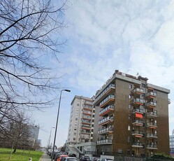 Trilocale in Molinetto di Lorenteggio in zona Barona, Giambellino, Lorenteggio a Milano