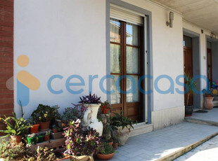 Vendesi abitazione a piano terra in edificio bifamiliare Abbadia di Montepulciano abitabile sin da subito
