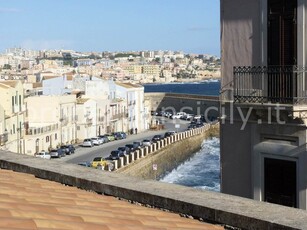 Vendita Appartamento, in zona ORTIGIA, SIRACUSA