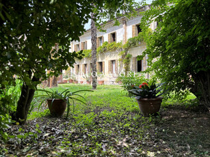 Villa a Castelfranco Veneto - Rif. C291