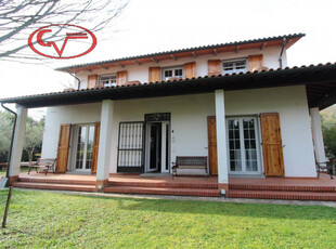 Villa a Loro Ciuffenna - Rif. 7244