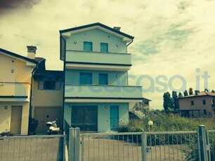 Villa a schiera di nuova costruzione, in vendita in Via Dei Gelsi, Chioggia