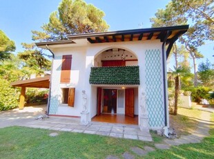 Villa abitabile in zona Lignano Pineta a Lignano Sabbiadoro