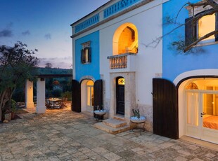 Casa a Ostuni con piscina, terrazza e giardino