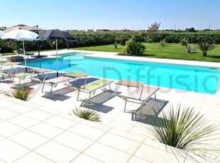 Villa contemporanea con piscina a Chioggia - Venezia