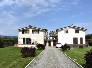 Villa in vendita a Massa Macinaia - Capannori