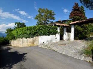 Villa in Vendita ad San Zeno di Montagna - 1400000 Euro