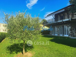 Villa in Vendita in a Peschiera del Garda