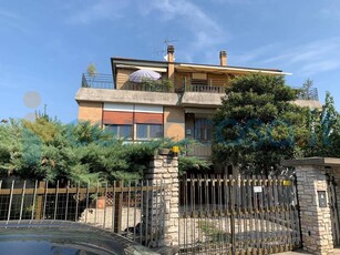 Villa in vendita in Via Augusto Vanzetti, Terni