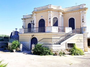 Villa in Via Capirro i a Trani