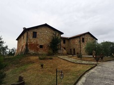 Colonica in vendita a Asciano Siena