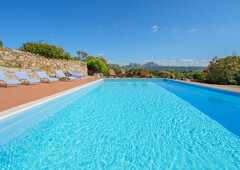 Holiday Villa delle Aie con Wi-Fi, A/C, piscina, giardino e terrazza; Pet-friendly