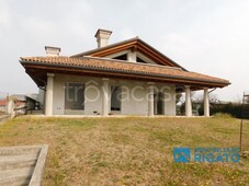 Villa in vendita a San Zenone degli Ezzelini via roma