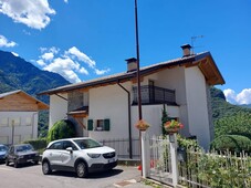 Villa in vendita a Bondone via Giuseppe Giusti