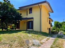 Villa in vendita a San Stino di Livenza via Salvador Allende, 36