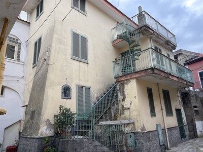 Casa semi indipendente in Via Uscioli 176 a Nocera Superiore