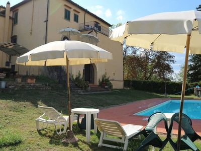 Incantevole villa a Vicchio Toscana con piscina