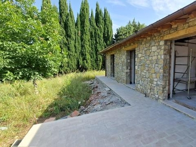 Villa con giardino a Castelnuovo Berardenga