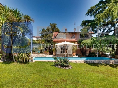 Villa in vendita a Fonte Nuova, Santa Lucia