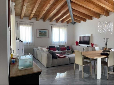 attico-mansarda in Vendita ad Conegliano - 420000 Euro