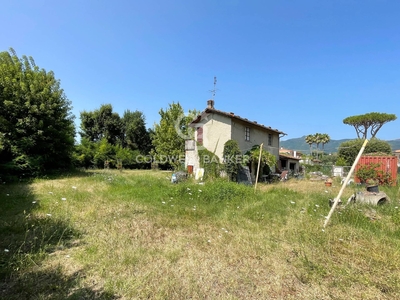 Villa in vendita a Forte dei Marmi - Zona: Vittoria Apuana