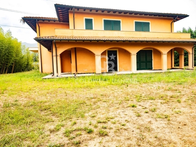 Villa in vendita a Forte dei Marmi - Zona: Vittoria Apuana