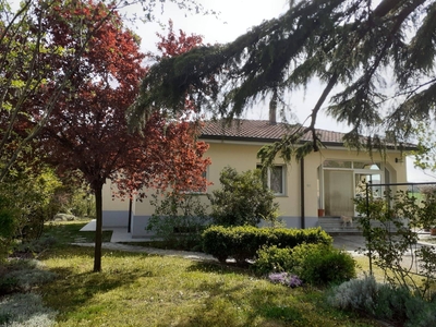 Villa in vendita a Monleale - Zona: Monleale Alto
