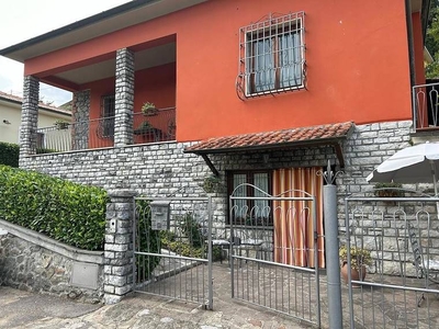 Villa singola in vendita a Bagni di Lucca, via Giuliano Tovani, Fornoli, 9 - Bagni di Lucca, LU