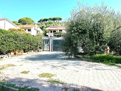 Casa indipendente con giardino, Pontedera i fabbri