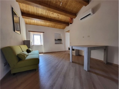 Appartamento in Via Del Colle, San Giovanni Profiamma, 63, Foligno (PG)