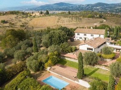 Casa di lusso di 850 mq in vendita Via ROMA, Bagno a Ripoli, Toscana