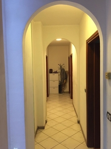 Appartamento a Pistoia, 5 locali, 2 bagni, arredato, 110 m², 4° piano